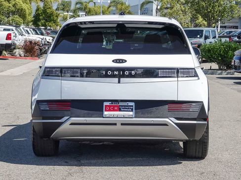 Used 2024 Hyundai Ioniq 5 SE RWD image 5