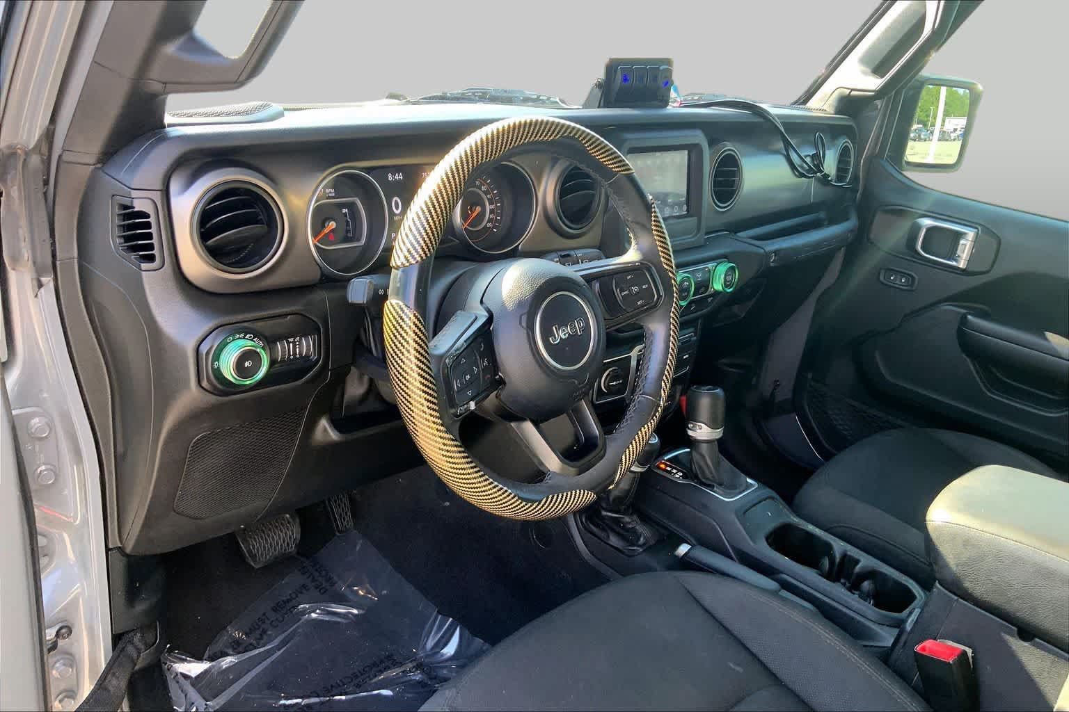 Used 2019 Jeep Wrangler Sport AWD/4WD image 15