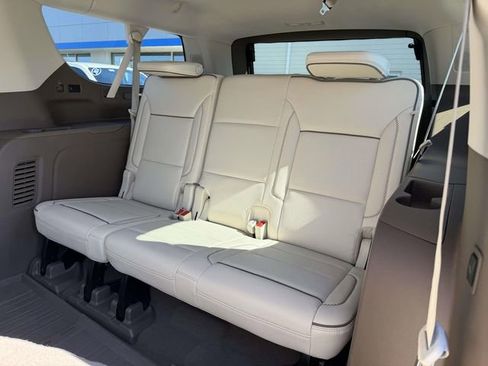 Certified 2021 GMC Yukon XL Denali w/ Denali Premium Package image 15