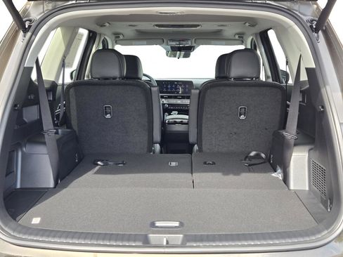 New 2025 Kia Telluride S image 10