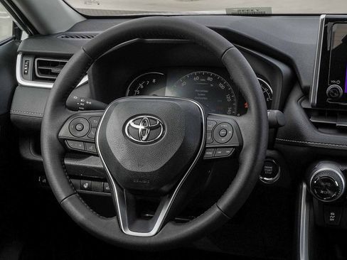 New 2025 Toyota RAV4 XLE image 18