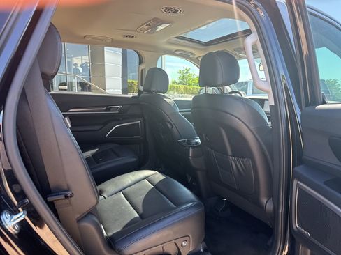 Used 2025 Kia Telluride S AWD/4WD image 29