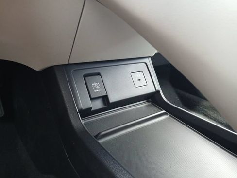 Used 2025 Acura RDX w/ Technology Package AWD/4WD image 27