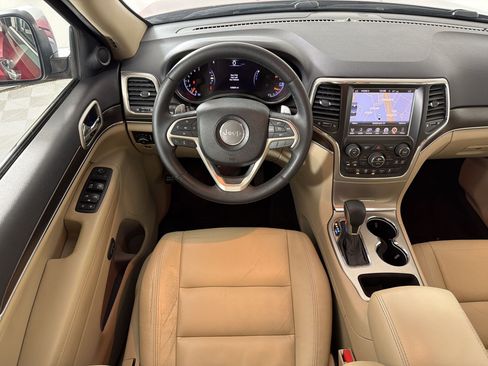 Used 2017 Jeep Grand Cherokee Limited RWD image 29