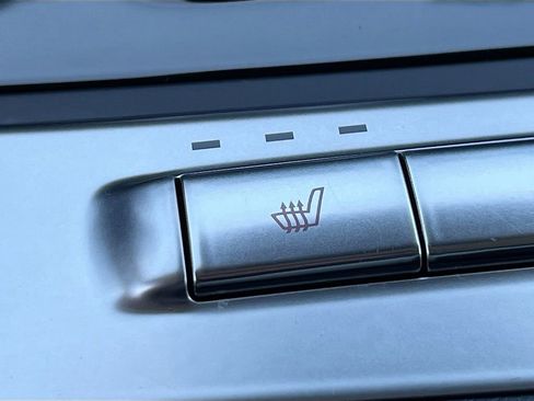 Certified 2025 Kia Carnival EX image 21