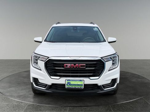 Used 2022 GMC Terrain SLE w/ Driver Convenience Package AWD/4WD image 2