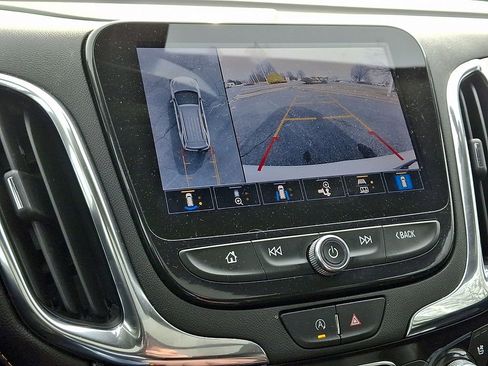 Used 2022 Chevrolet Equinox Premier image 19