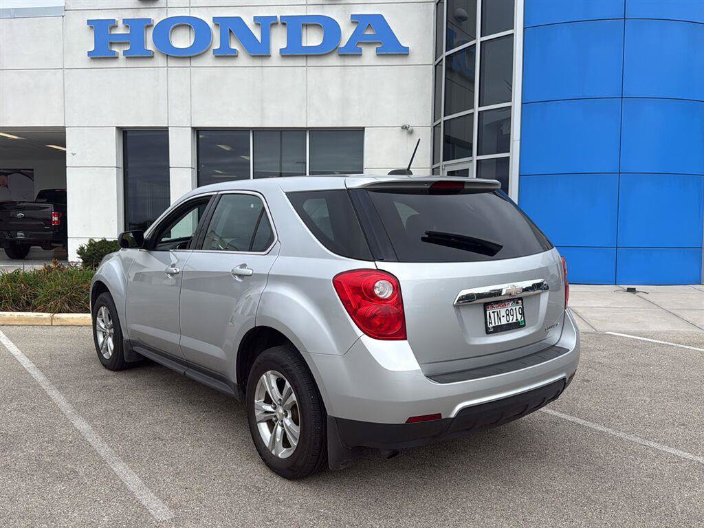 Used 2015 Chevrolet Equinox LS FWD image 4