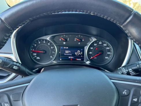 Used 2022 Chevrolet Equinox LT image 15