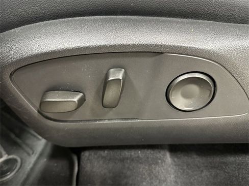 Used 2025 Chevrolet Traverse High Country image 16