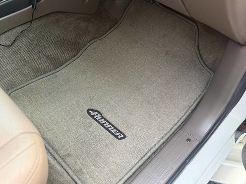 Used 2001 Toyota 4Runner SR5 image 71