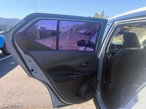 Used 2021 Nissan Kicks SV FWD image 26