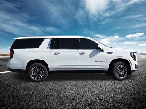New 2026 GMC Yukon XL Elevation image 24