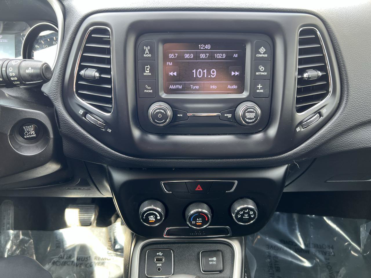 Used 2018 Jeep Compass Sport FWD image 19