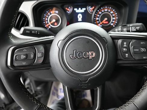 Used 2025 Jeep Wrangler Unlimited Sport AWD/4WD image 36