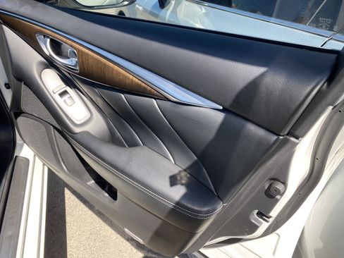 Used 2019 INFINITI Q50 Luxe w/ Essential Package (3.0T Luxe) RWD image 24