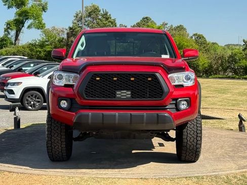 Used 2021 Toyota Tacoma SR5 image 2