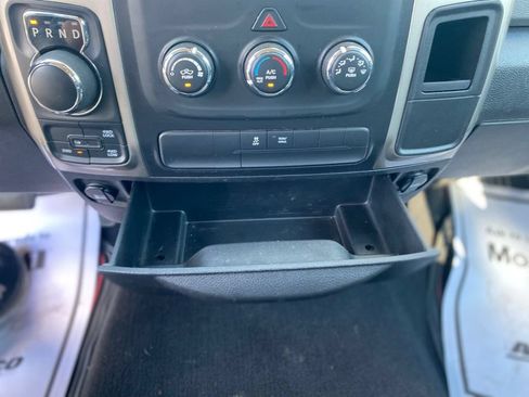 Used 2018 RAM 1500 Classic SLT AWD/4WD image 24