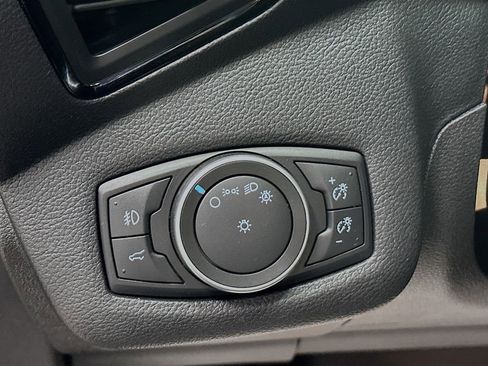 Used 2018 Ford Escape SEL w/ Ford Safe & Smart Package AWD/4WD image 11