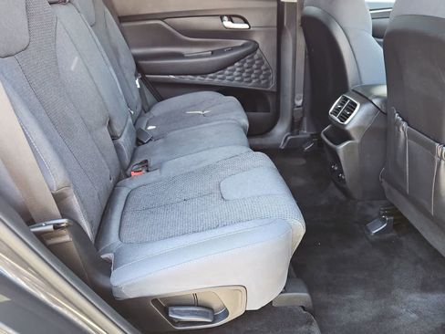 Used 2020 Hyundai Santa Fe SE FWD image 20