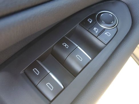 Used 2026 Chevrolet Blazer EV RS FWD image 21