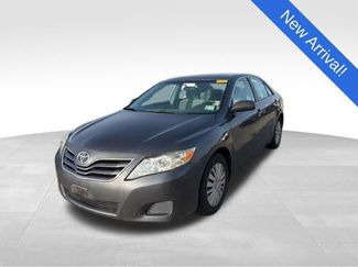 Used 2010 Toyota Camry FWD video 3