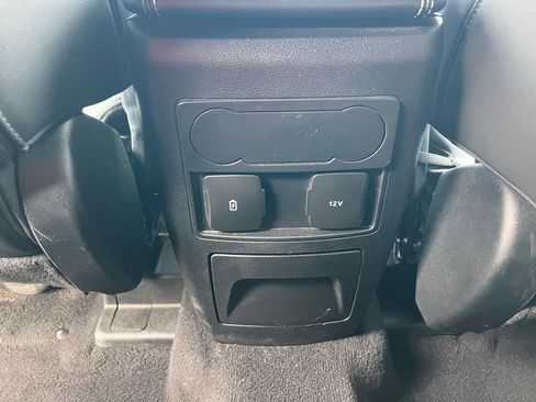 Used 2023 Ford Explorer XLT w/ Equipment Group 202A AWD/4WD image 22