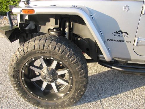 Used 2014 Jeep Wrangler Sport w/ Quick Order Package 24S AWD/4WD image 19