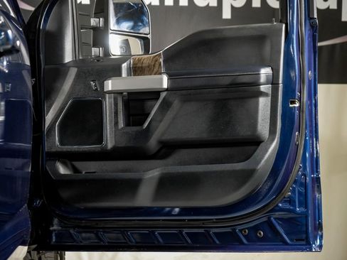 Used 2019 Ford F250 Lariat w/ Lariat Ultimate Package AWD/4WD image 36