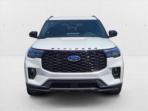 New 2025 Ford Explorer ST-Line image 5