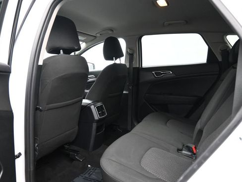 Used 2025 Kia Sportage LX AWD/4WD image 26