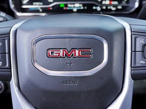 Used 2025 GMC Sierra 1500 SLT AWD/4WD image 50