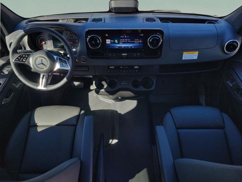 New 2026 Mercedes-Benz Sprinter 2500 image 16