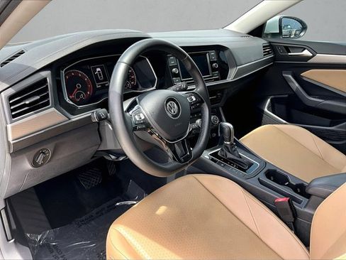 Used 2019 Volkswagen Jetta SE FWD image 12