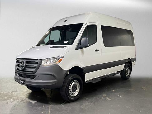 Used 2025 Mercedes-Benz Sprinter 2500 image 7