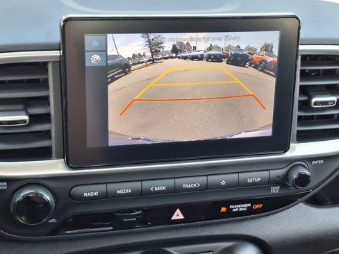 Certified 2024 Hyundai Venue SEL FWD image 20