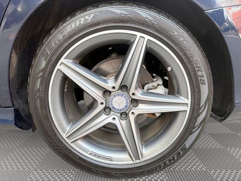 Used 2017 Mercedes-Benz E 300 4MATIC image 29