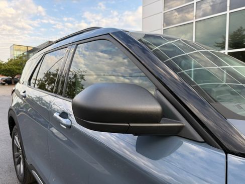 Used 2025 Ford Explorer Active w/ Active Comfort Package image 12