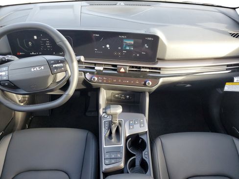 New 2026 Kia Sportage SX image 14