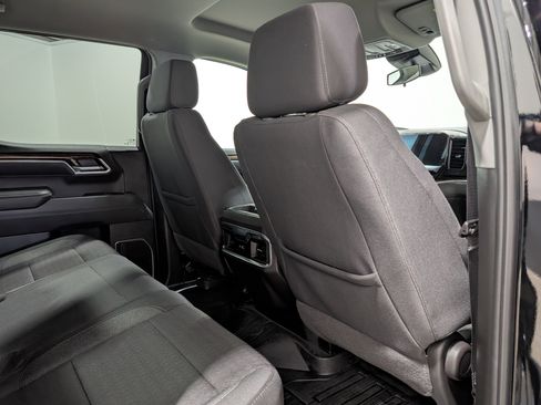 Used 2025 GMC Sierra 1500 Elevation image 18