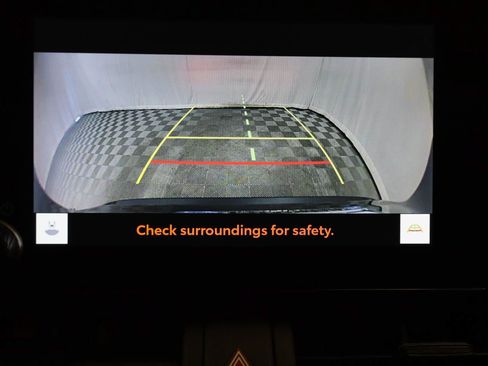 Used 2024 Toyota RAV4 XLE FWD image 12