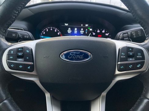 Used 2020 Ford Explorer Limited w/ Class III Trailer Tow Package image 18