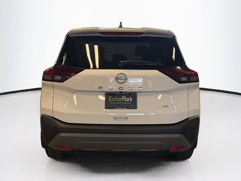 Used 2023 Nissan Rogue S AWD/4WD image 7