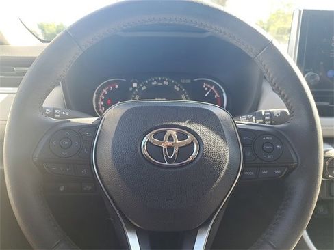 Used 2023 Toyota RAV4 XLE image 15