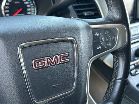 Used 2018 GMC Yukon SLT w/ Premium Edition AWD/4WD image 27
