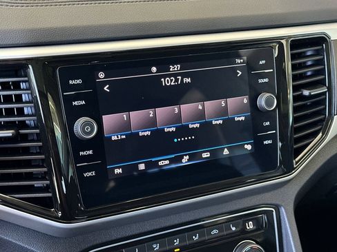 Used 2023 Volkswagen Atlas SE w/ Panoramic Sunroof Package FWD image 19