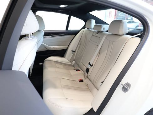 Used 2023 BMW 540i w/ M Sport Package RWD image 18