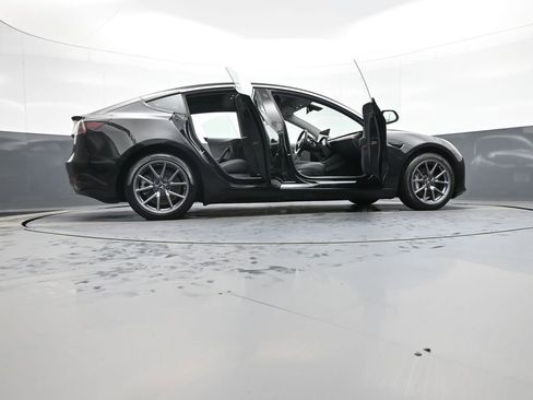 Used 2019 Tesla Model 3 Long Range image 48