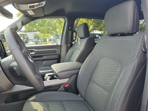 Used 2025 RAM 1500 Big Horn AWD/4WD image 12