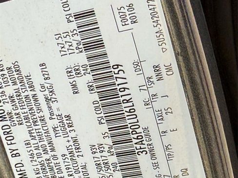 Used 2020 Ford Fusion SE image 35